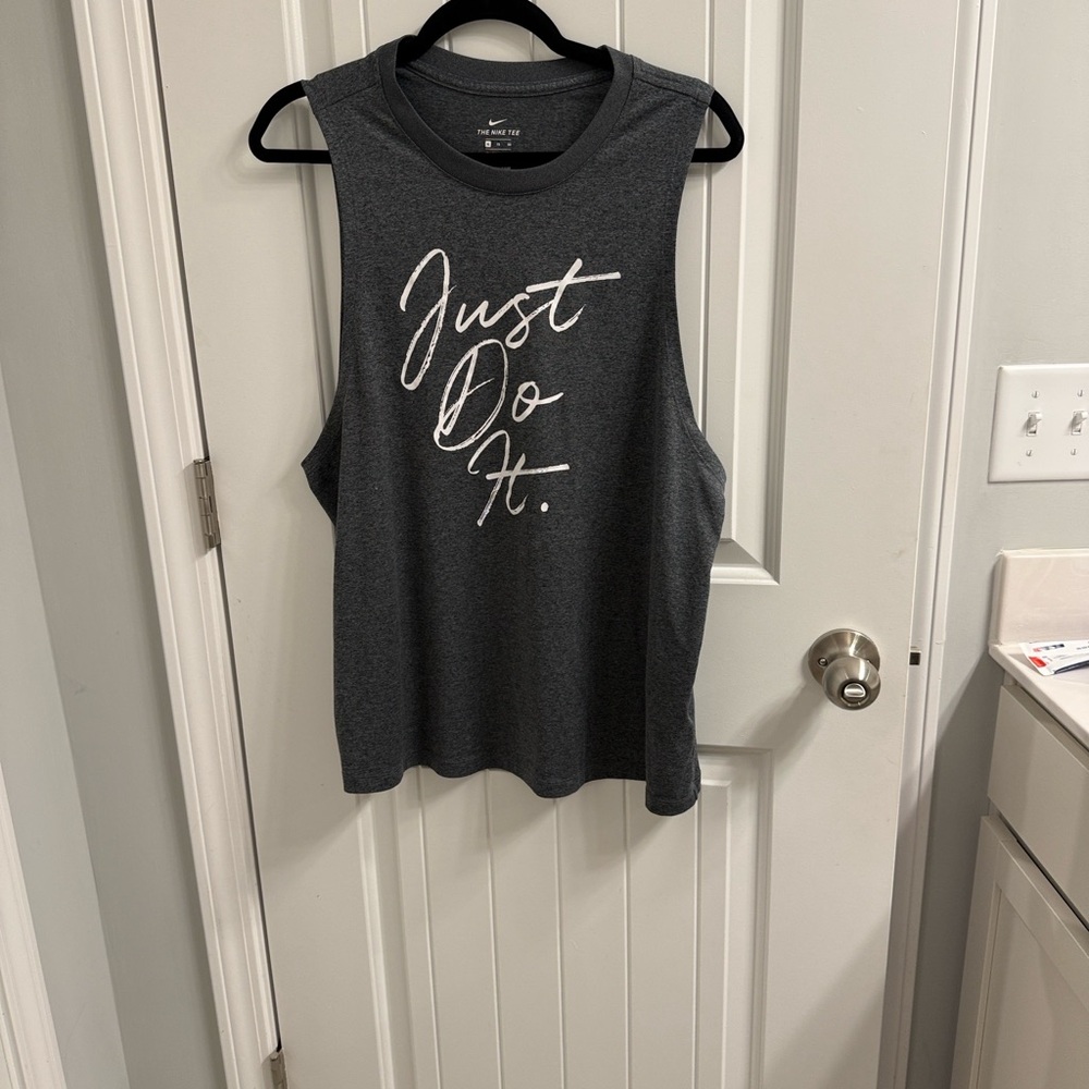 Nike Women's Charcoal Muscle Tee